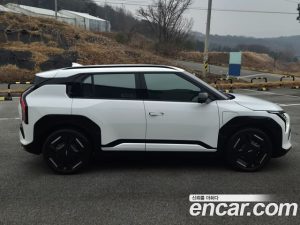 Kia EV3 Long Range 2WD 2026 года из Южной Кореи