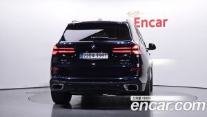 BMW X5 xDrive 40i M Sport 2025 года из Южной Кореи