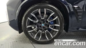BMW X5 xDrive 40i M Sport 2025 года из Южной Кореи