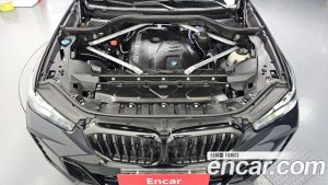 BMW X5 xDrive 40i M Sport 2025 года из Южной Кореи