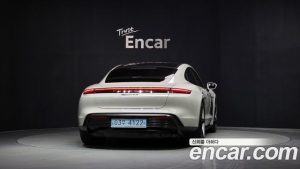 Porsche Taycan 4S 2022 года из Южной Кореи