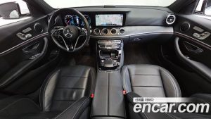 Mercedes-Benz E-Class E250 Avantgarde 2023 года из Южной Кореи