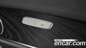 Mercedes-Benz E-Class E250 Avantgarde 2023 года из Южной Кореи