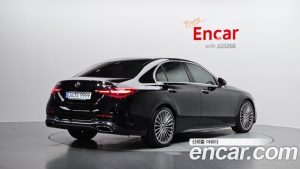 Mercedes-Benz C-Class C300 4MATIC AMG Line 2023 года из Южной Кореи