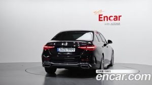 Mercedes-Benz C-Class C300 4MATIC AMG Line 2023 года из Южной Кореи