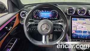 Mercedes-Benz C-Class C300 4MATIC AMG Line 2023 года из Южной Кореи