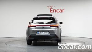 Lexus UX 2.0 2WD 2024 года из Южной Кореи
