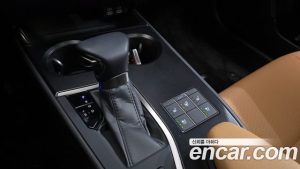 Lexus UX 2.0 2WD 2024 года из Южной Кореи