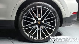 Porsche Cayenne 3.0 2024 года из Южной Кореи