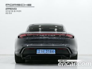 Porsche Taycan Base 2024 года из Южной Кореи