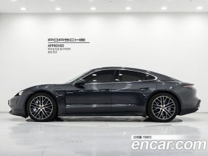 Porsche Taycan Base 2024 года из Южной Кореи