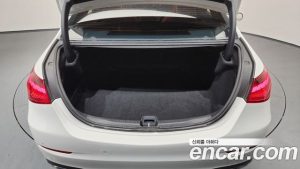 Mercedes-Benz C-Class C300 4MATIC Avantgarde 2023 года из Южной Кореи