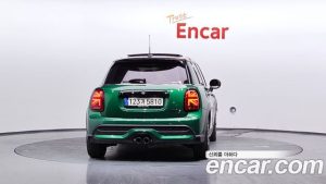 Mini Cooper 5Door CLASSIC 2024 года из Южной Кореи
