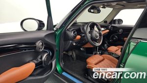 Mini Cooper 5Door CLASSIC 2024 года из Южной Кореи