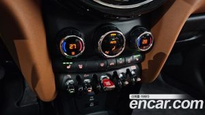 Mini Cooper 5Door CLASSIC 2024 года из Южной Кореи