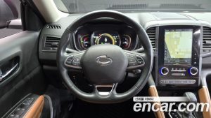 Renault-KoreaSamsung QM6 2.0 LPe RE Signature 2WD 2023 года из Южной Кореи