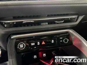 Audi Q5 45 TFSI 4WD S Line Black Edition 2025 года из Южной Кореи