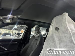 Audi Q5 45 TFSI 4WD S Line Black Edition 2025 года из Южной Кореи