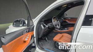 BMW X7 xDrive 40d M Sport 7-Seater 2025 года из Южной Кореи