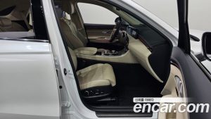 Genesis GV70 2.5T Бензин 2WD 2025 года из Южной Кореи