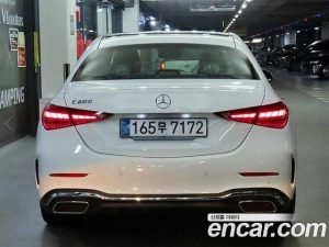 Mercedes-Benz C-Class C200 AMG Line 2025 года из Южной Кореи
