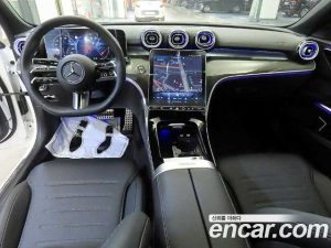 Mercedes-Benz C-Class C200 AMG Line 2025 года из Южной Кореи
