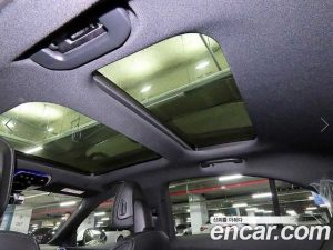 Mercedes-Benz C-Class C200 AMG Line 2025 года из Южной Кореи