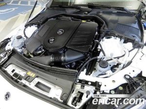 Mercedes-Benz C-Class C200 AMG Line 2025 года из Южной Кореи