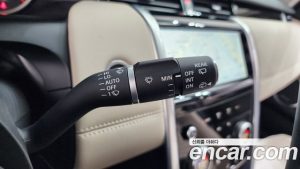 Land Rover Discovery Sport P250 SE 2023 года из Южной Кореи