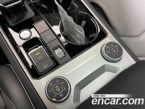Volkswagen Touareg 3.0 TDI R-Line 2023 года из Южной Кореи