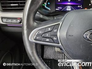 Renault-KoreaSamsung XM3 1.6 E-TECH Inspire 2023 года из Южной Кореи