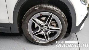 Mercedes-Benz GLB-Class GLB250 4MATIC 2023 года из Южной Кореи