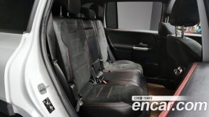 Mercedes-Benz GLB-Class GLB250 4MATIC 2023 года из Южной Кореи