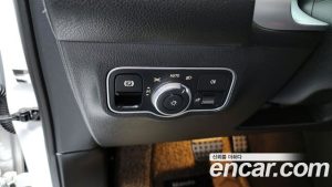 Mercedes-Benz GLB-Class GLB250 4MATIC 2023 года из Южной Кореи
