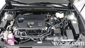 Lexus ES Luxury Plus 2026 года из Южной Кореи