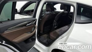 BMW X4 xDrive20i M Sport PRO 2025 года из Южной Кореи