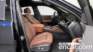 BMW X6 xDrive40i M Sport 2025 года из Южной Кореи