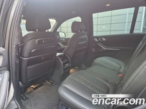 BMW X7 M60i xDrive M Sport 6 2025 года из Южной Кореи