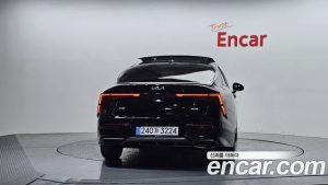 Kia K5 Signature 2024 года из Южной Кореи