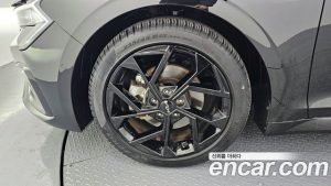 Kia K5 Signature 2024 года из Южной Кореи