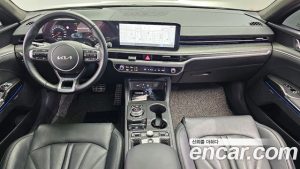 Kia K5 Signature 2024 года из Южной Кореи
