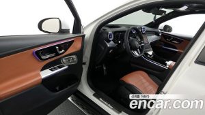 Mercedes-Benz GLC-Class GLC300 4MATIC AMG Line 2023 года из Южной Кореи