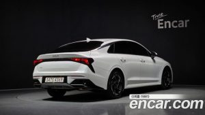 Kia K5 2.0 2024 года из Южной Кореи