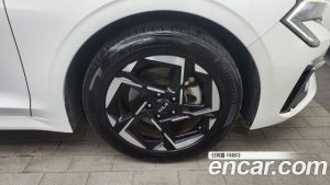 Kia K5 2.0 2024 года из Южной Кореи