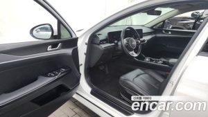Kia K5 2.0 2024 года из Южной Кореи