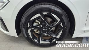 Kia K5 2.0 2024 года из Южной Кореи