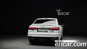 Audi A4 45 TFSI 4WD Premium 2023 года из Южной Кореи