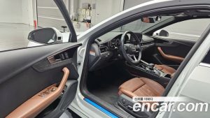 Audi A4 45 TFSI 4WD Premium 2023 года из Южной Кореи