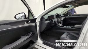 Kia K5 2.0 2024 года из Южной Кореи
