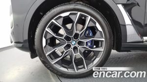 BMW X7 xDrive 40i M Sport 7-Seater 2024 года из Южной Кореи